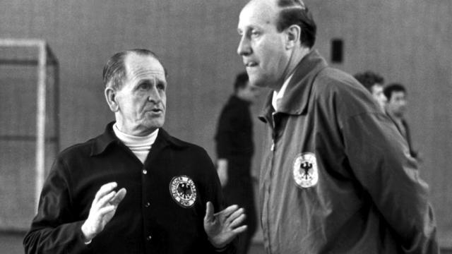 开云体育APP下载-【德意比较学·德国篇】世袭制，庸帅也能出成绩