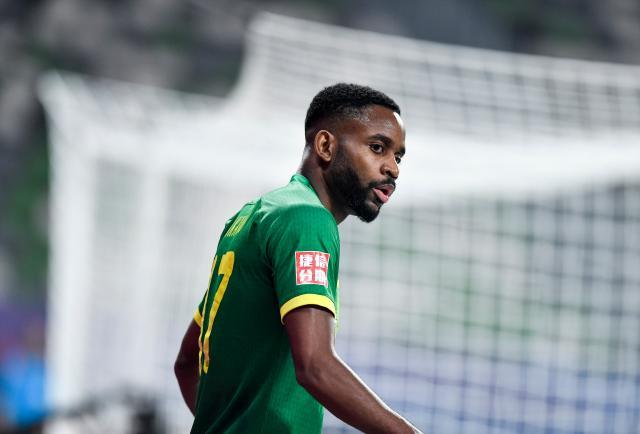 开云体育APP下载-外媒曝巴坎布入曼联热刺法眼 夏季转会窗或回欧洲