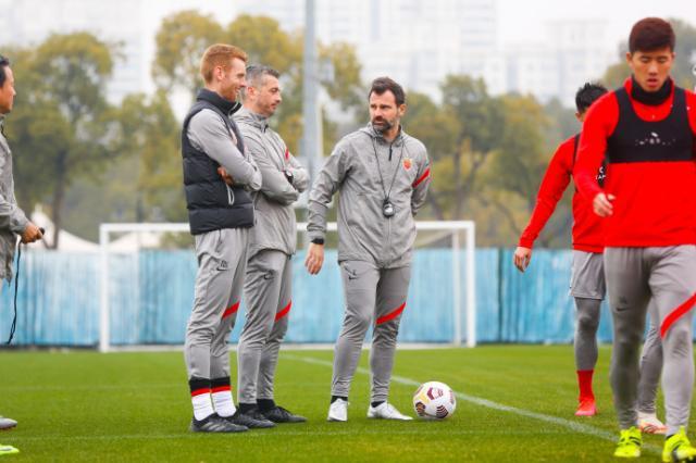 开云体育APP下载-莱科见面会宣言：我为冒险而来！期待克罗地亚德比