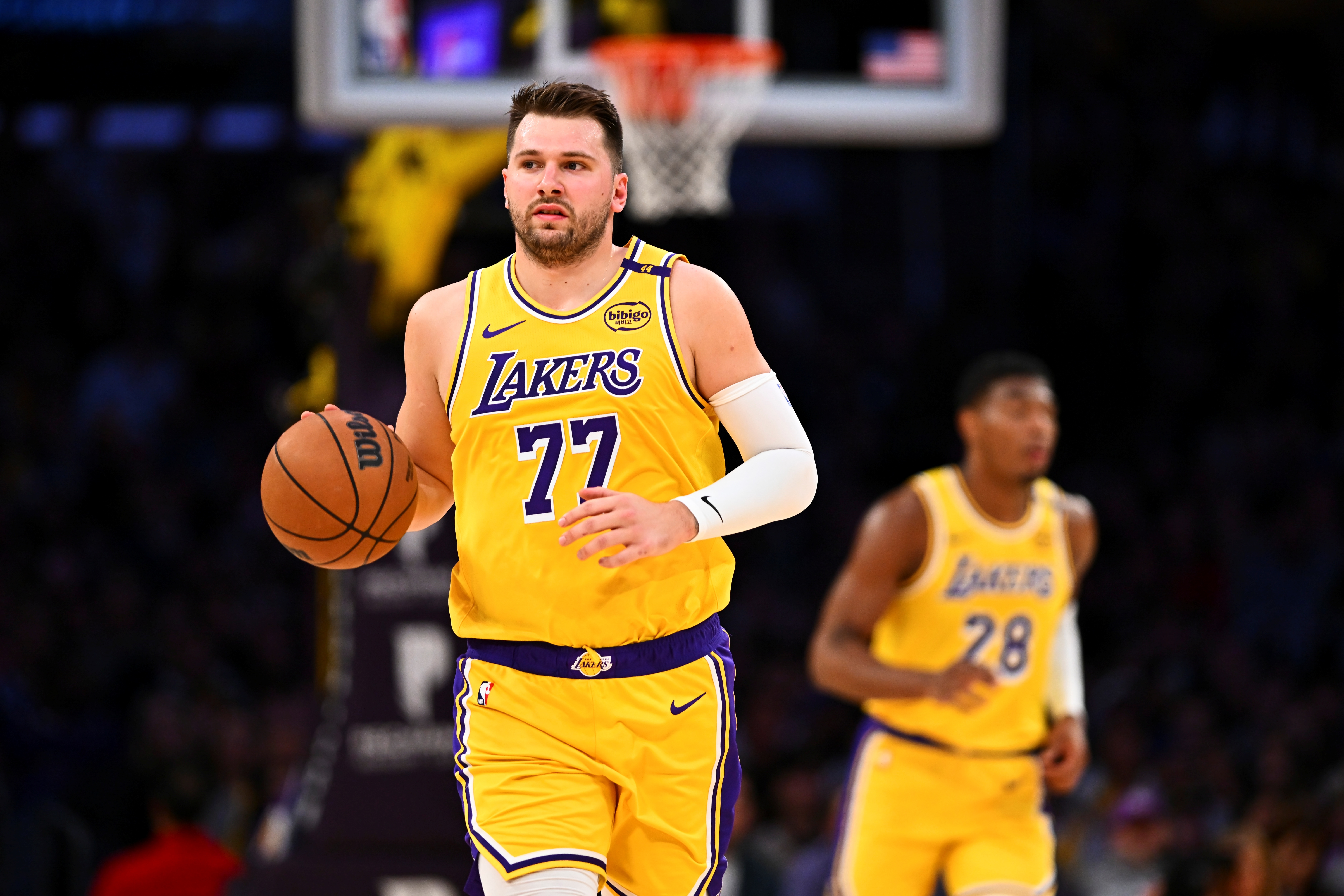 开云官网-八村塁：东契奇在场下带来了积极的能量 这真的帮助了整个球队